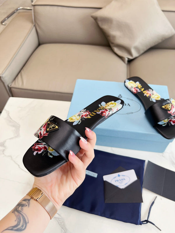 Prad 26s Slide Sandals Floral Black Leather 140496
