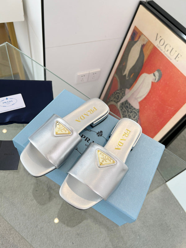 Prad26s Saffiano Slides 1.5cm Sliver Glossy Leather 986623