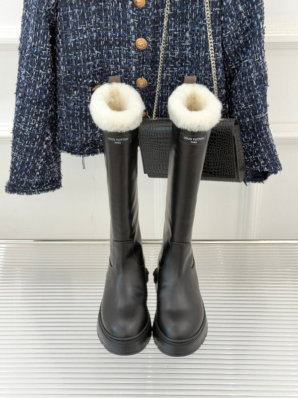 LV Squad High Boot Black Cowhide White Shearing 572463