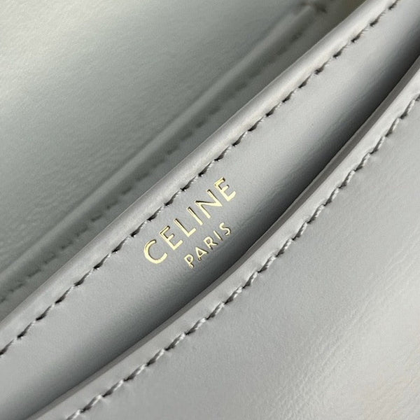 TRIOMPHE 15 White Calfskin Handbag