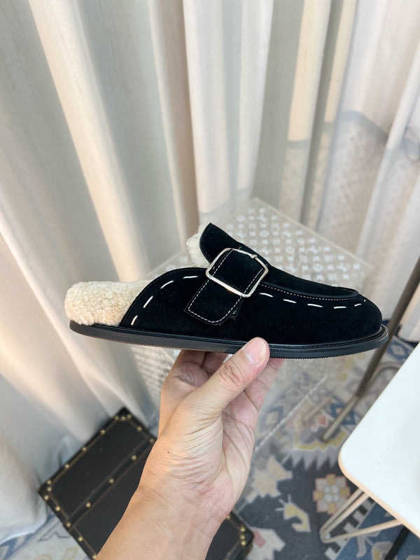TR 26s Buckle Mule Flat Suede 146478
