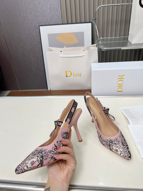 CD 26s J'Adior Slingback Pumps Pink Multicolor Embroidered Canvas 153614