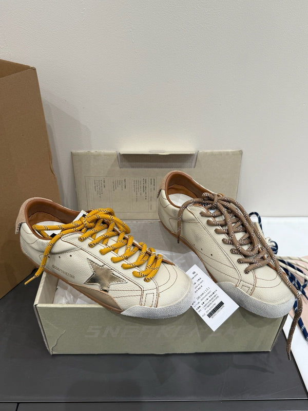 DC 25 Golden Goos Superstar Trainers Beige Cowhide & Rubber 334967