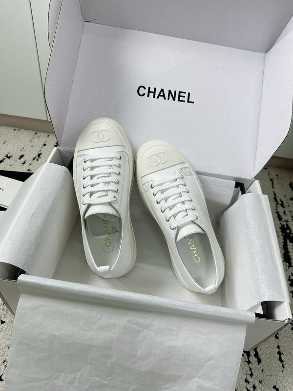 CC Platform Sneakers White Rubber Leather 696670