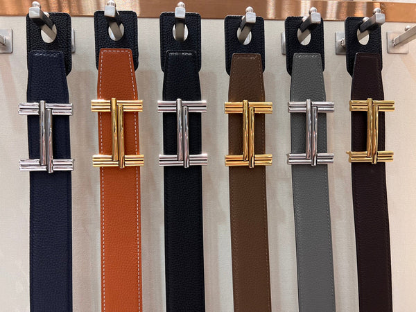 HM TRAVERSE BELT BUCKLE & REVERSIBLE CHOCOLATE BROWN AND BLACK LEATHER STRAP 38 MM GOLD HARDWARE