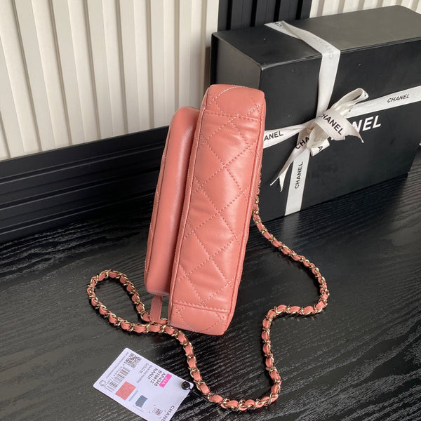 CC 25C Clutch With Strap 21cm Light Pink Calfskin
