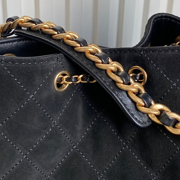 CC 25C Hobo Bag 40cm Black Suede