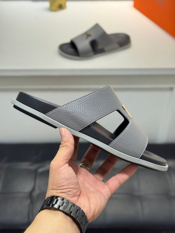 HM Oran H Black Gold Buckle Slippers in Gray Cowhide 735245