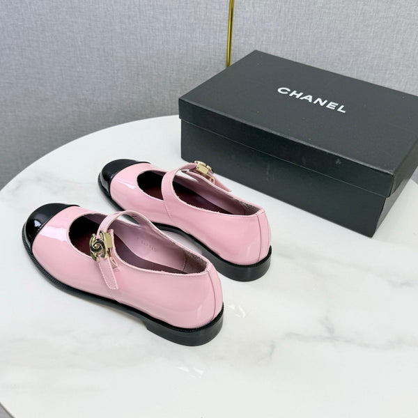 CC 26s Mary Jane Flats Black Pink Patent Leather 904487