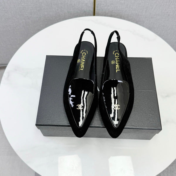 CC 26s Pointed Slingback Flat Black Patent Leather 972778