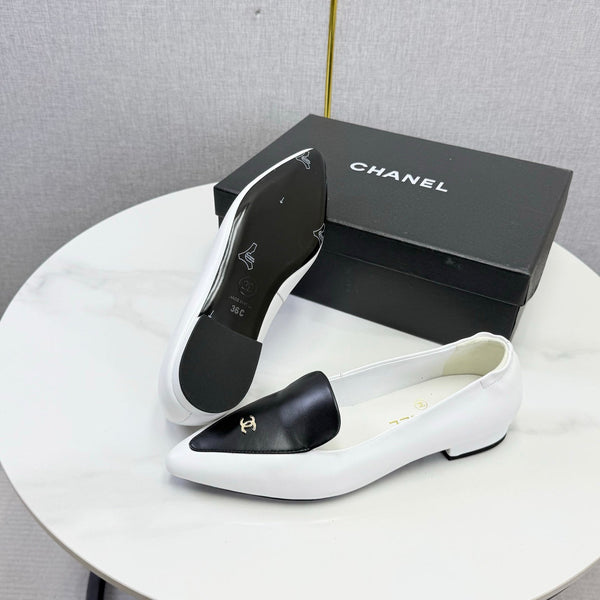 CC 26s Pointed Loafers Black White Sheepskin 972787
