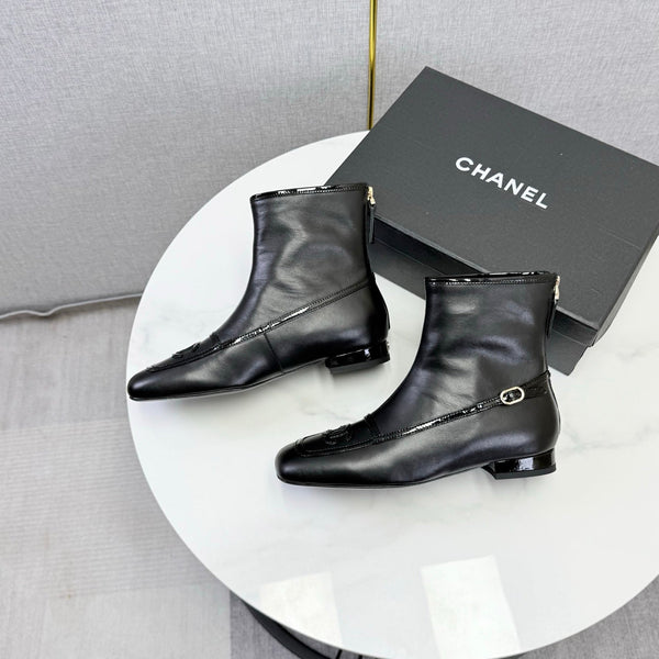 CC 26s Square Toe Low Heel Boots Black Sheeepskin 972805