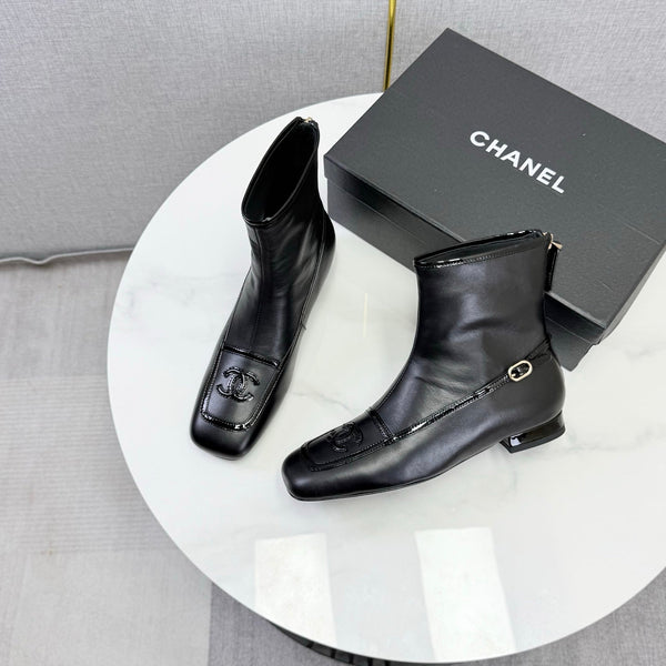 CC 26s Square Toe Low Heel Boots Black Sheeepskin 972805