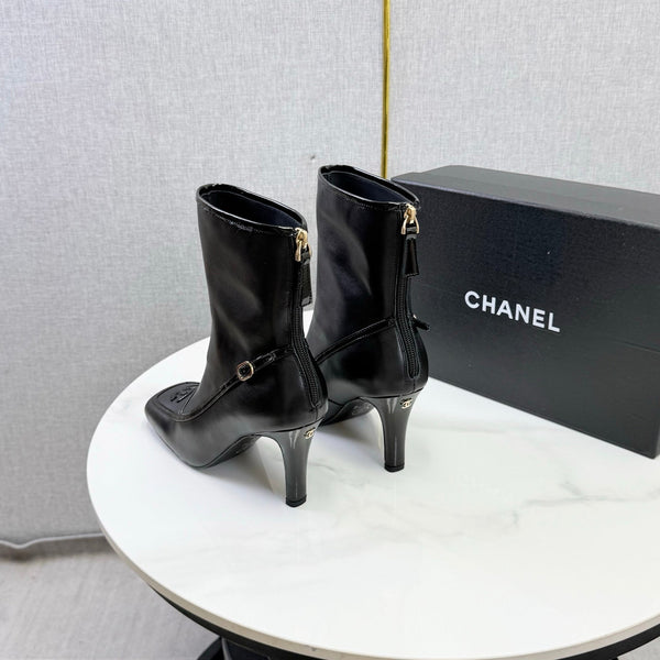 CC 26s Silhouette Ankle Boots Black Sheepskin 972811