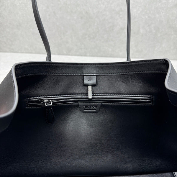 The Row 2025 Alger Bag 39cm Black Cowhide