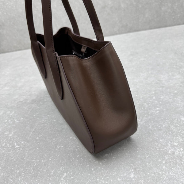 The Row 2025 Alger Bag 39cm Dark Brown Cowhide