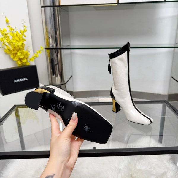 CC 26 FW Ankle Boots 8.5cm Black White Crocodile-Embossed Leather 919940