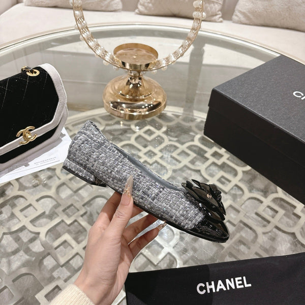 CC 26s Camellia Ballet Flat Grey Leather Tweed 736495