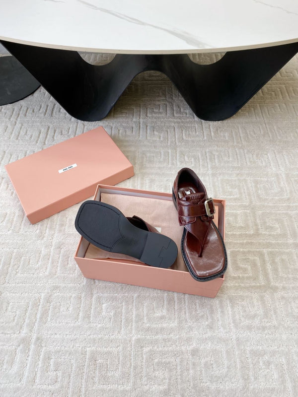 Miu Thong Sandals In Sienna Brown Shiny Lambskin With Silver Buckle