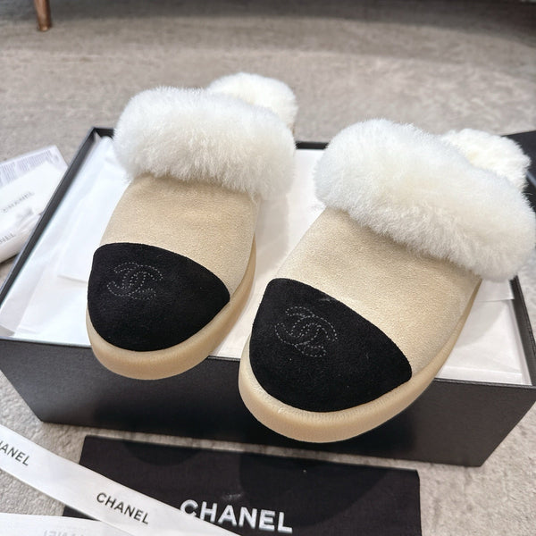 CC 25K Snow Mule 30mm Black Beige Wool Suede 527623