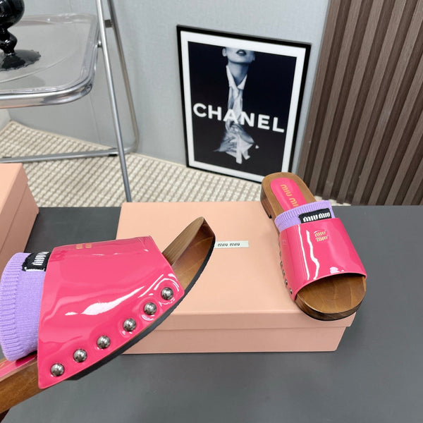 Miu Slippers In Pink Glossy Calfskin With Purple Half-Foot Socks