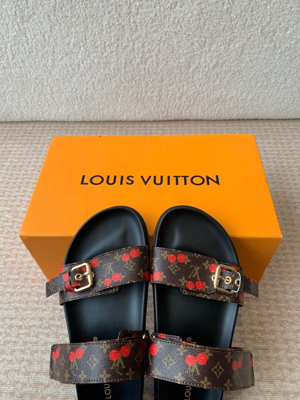 Bom Dia Flat Comfort Mule LV x TM Brown Sheepskin Mix Cherry Motif 319378