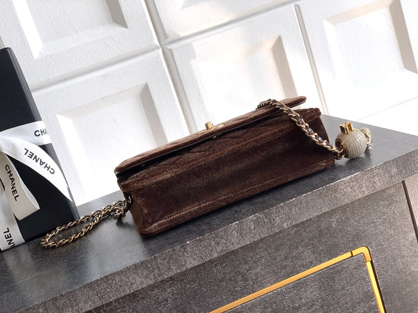 CC 26C Flap Bag 20 Coffee Velvet