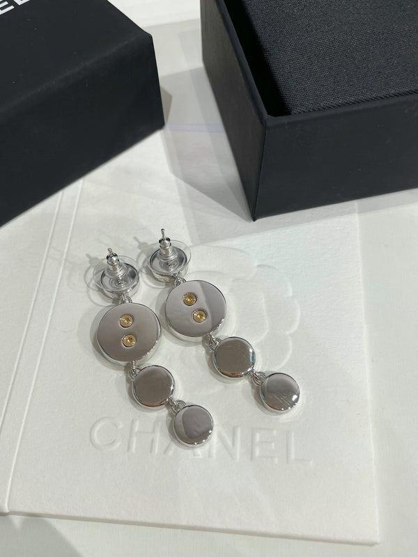 CC 26FW Gorgeous Sliver Earrings 011