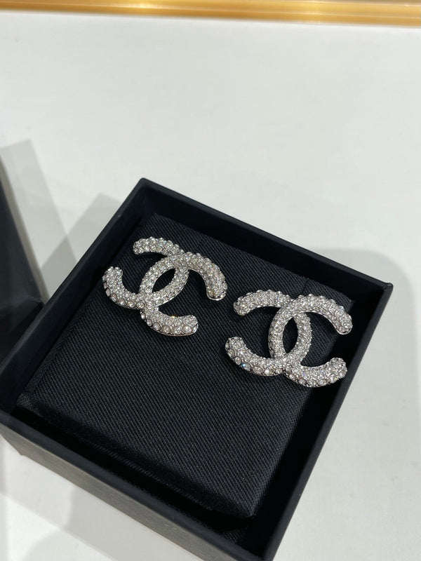 CC 26FW Gorgeous Sliver Earrings 002
