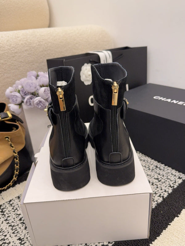 CC 26 Boot With Lug Sole Black Suede Leather 588681