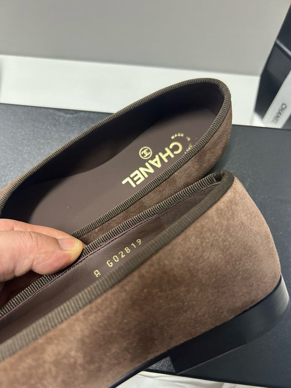 Chanel 25 Ballet Flat Black mix Brown Suede 490045
