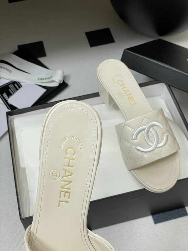 25S Embroidery Double C Mule 50mm White Lambskin 247578