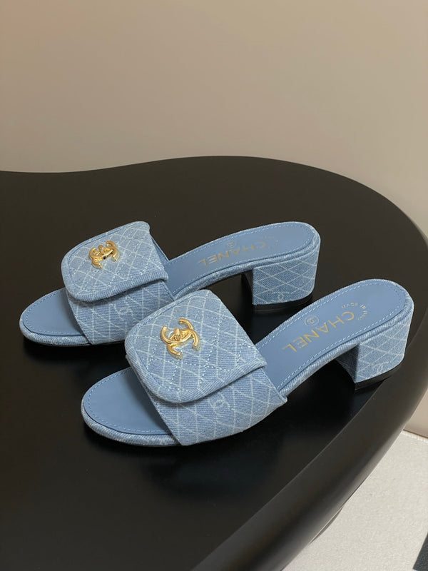 CC 25F Sandal Heel 5cm Quilted