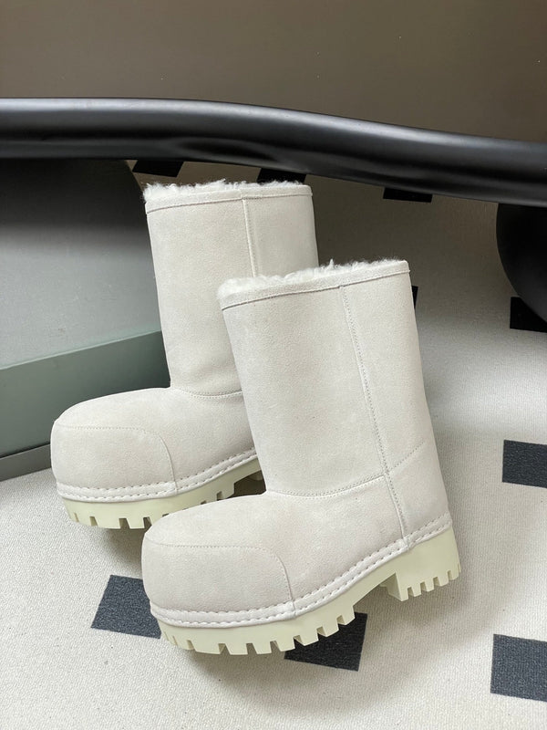 Balenciaga Low Snow Boots White Suede 535035
