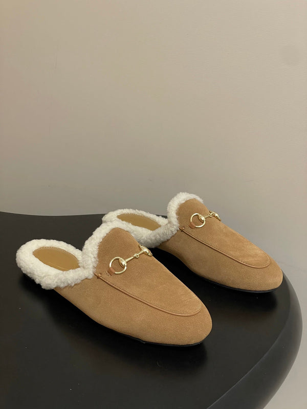 GG horsebit flat mules nude suede and wool 534708