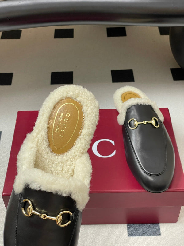 GG horsebit flat mules black cowhide 534713