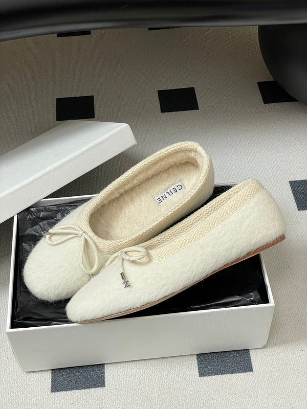CL 26s Ballet Flats In White Wool With Bow Style