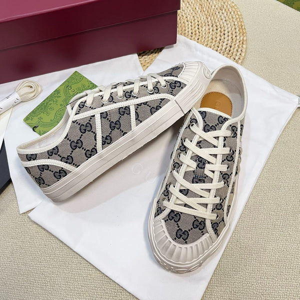 GG Sneaker Julio Canvas Sneakers Black Caro