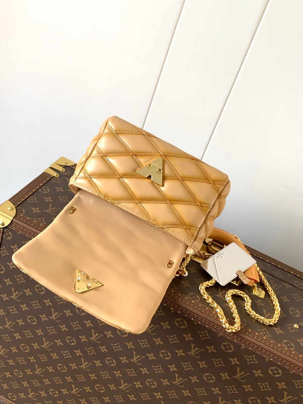 LV GO-14 MM 23cm Light Brown Lambskin GHW