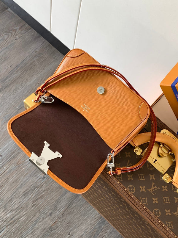 LV Buci Bag 24.5cm Brown Epi Leather 241086