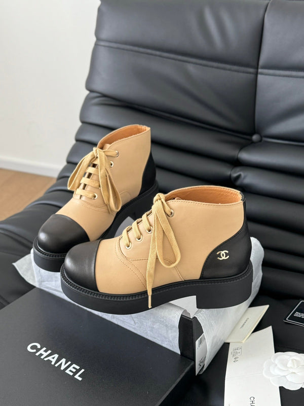 CC Ankle Boots Dark Beige Mix Black Calfskin 937064