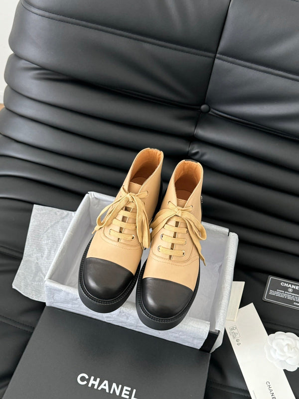 CC Ankle Boots Dark Beige Mix Black Calfskin 937064