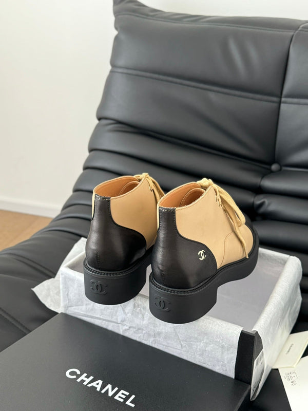 CC Ankle Boots Dark Beige Mix Black Calfskin 937064