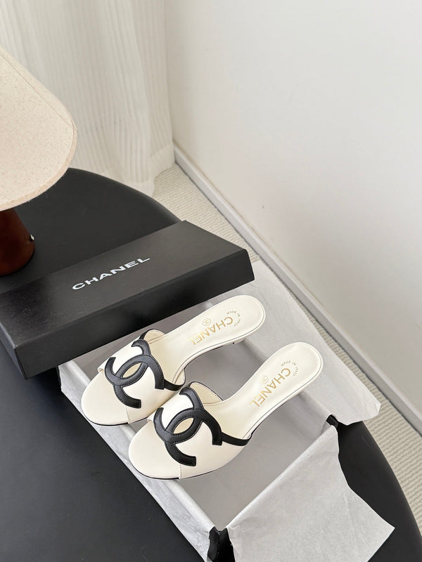 CC 2026 Heeled Sandal White Black Lambskin 675862