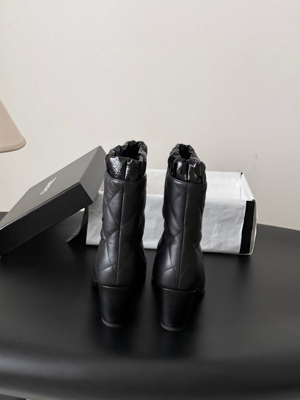CC 26s Quilted Ankle Boots Black Leather Patent 127990