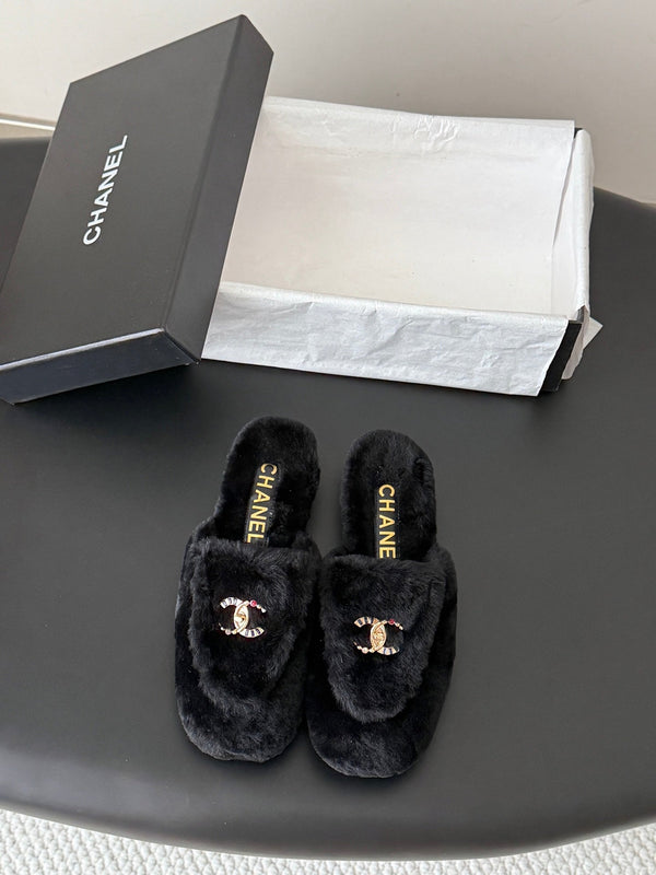 CC 26s Mules Black Gold Shearling 127705