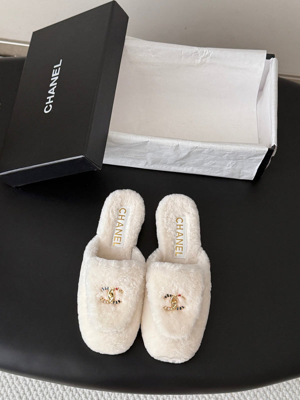 CC 26s Mules White Gold Shearling 127708