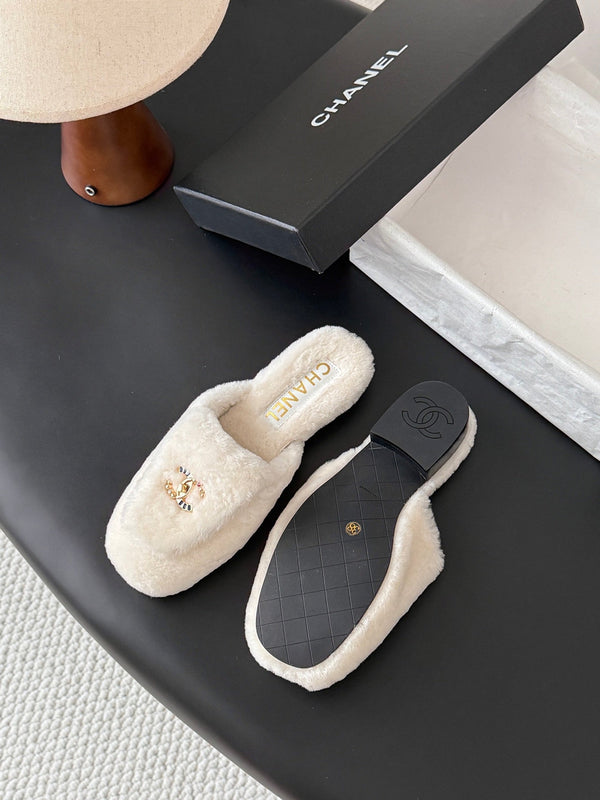 CC 26s Mules White Gold Shearling 127708