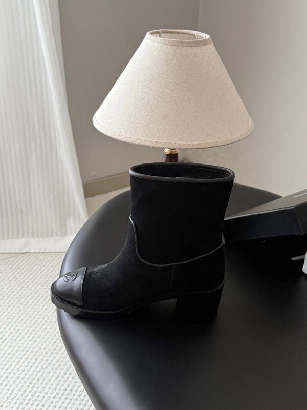 CC 26s Embroidered Logo Ankle Boots Black Suede 127787