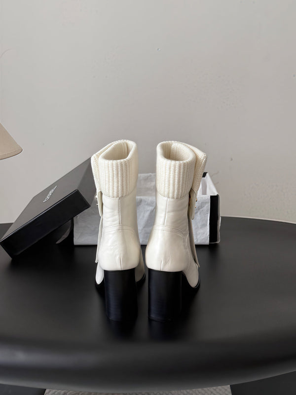 CC 26s Ankle Boots White Gold Knit Cuff Leather 127795